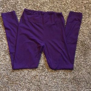Purple leggings